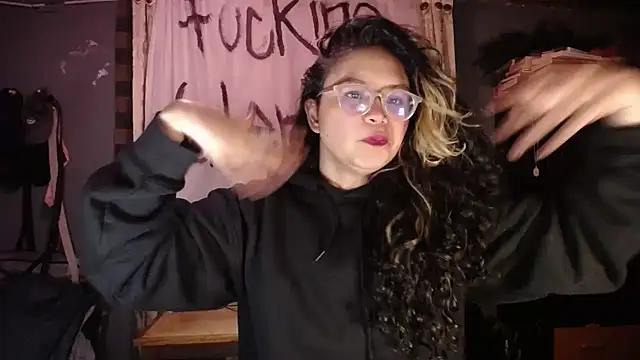 Hathorlove online show from February 18, 7:06 am