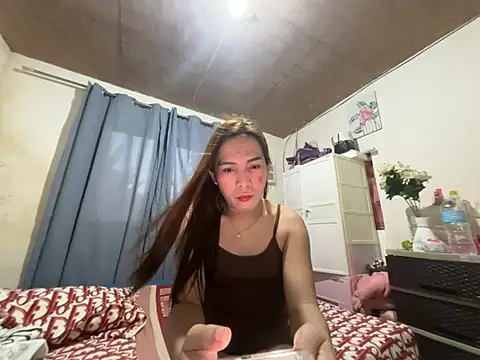 Msyensmith online show from May 21, 9:28 am