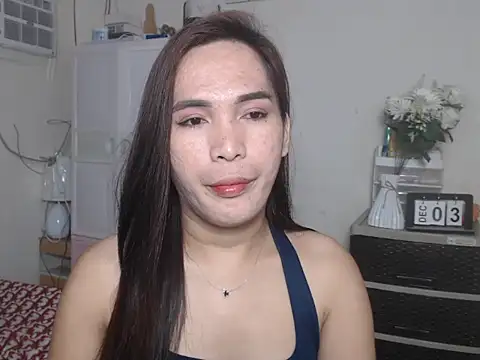 Snapshot of Msyensmith chatting on December 3, 5:30 am Msyensmith online show from December 3, 5:30 am