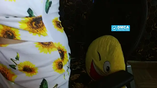 Snapshot of KinderrJoy chatting on July 16, 5:04 am KinderrJoy online show from July 16, 5:04 am