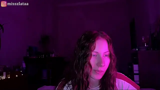 Snapshot of elfess chatting on December 3, 6:51 pm elfess online show from December 3, 6:51 pm