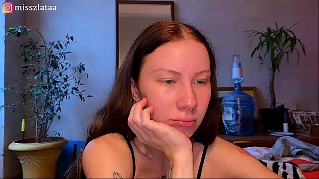 Snapshot of elfess chatting on October 31, 7:05 am elfess online show from October 31, 7:05 am