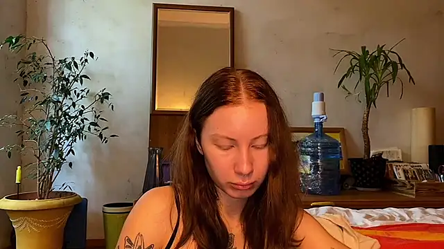 elfess online show from September 26, 7:48 am