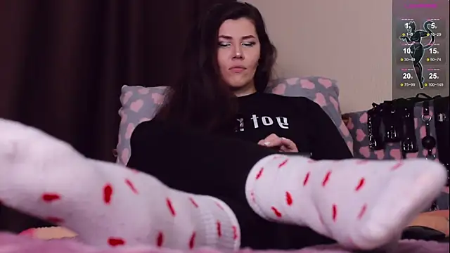 Luna Blake online show from January 9, 10:20 pm