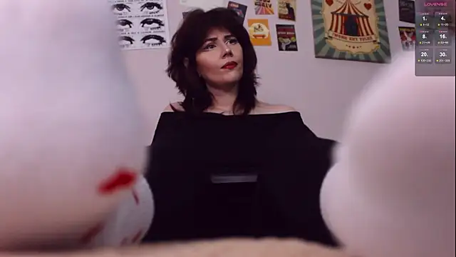 Luna Blake online show from February 19, 10:34 am