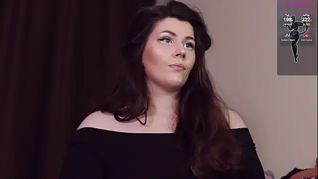 Luna Blake online show from February 1, 4:32 pm