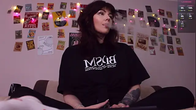 Luna Blake online show from December 21, 12:51 pm