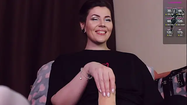 Luna Blake online show from February 12, 6:51 pm