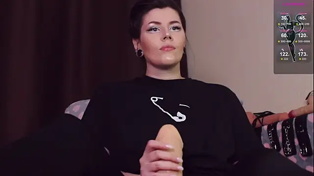 Luna Blake online show from February 9, 4:07 pm