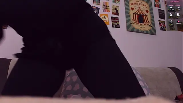 Luna Blake online show from February 21, 1:13 pm