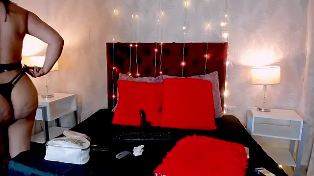 Snapshot of KarlyPrint chatting on February 5, 1:18 pm KarlyPrint online show from February 5, 1:18 pm