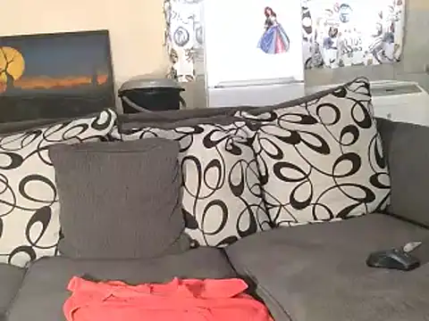 Snapshot of DollyPerryXX chatting on January 18, 11:32 am DollyPerryXX online show from January 18, 11:32 am