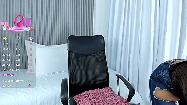 nayelii d online show from April 8, 12:17 pm