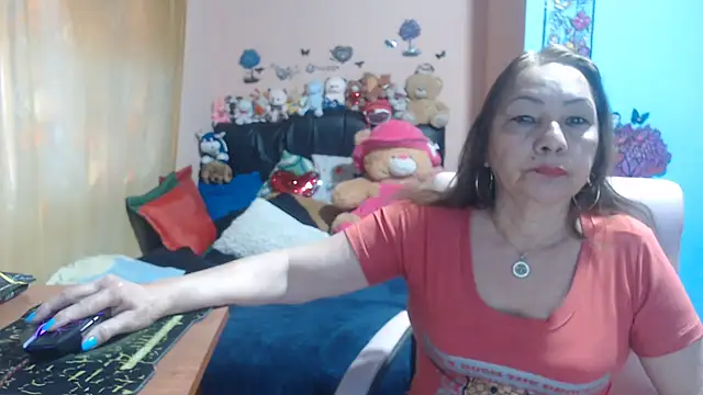 Snapshot of milfeddy_ chatting on October 8, 1:23 pm milfeddy online show from October 8, 1:23 pm