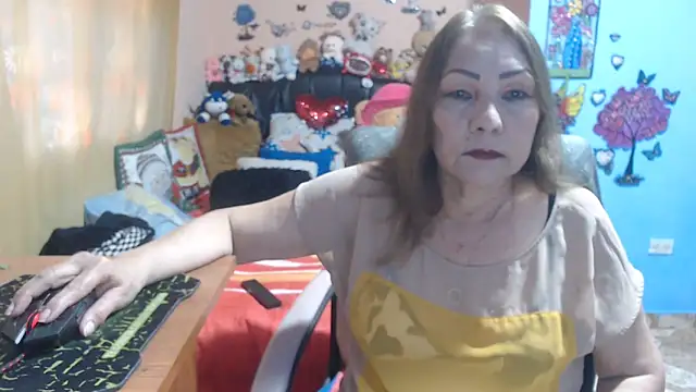 Snapshot of milfeddy_ chatting on November 22, 9:35 pm milfeddy online show from November 22, 9:35 pm