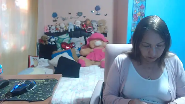 Snapshot of milfeddy_ chatting on September 13, 12:38 pm milfeddy online show from September 13, 12:38 pm