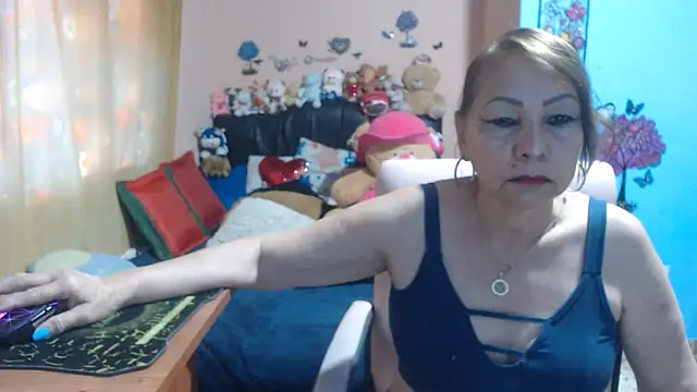 Snapshot of milfeddy_ chatting on October 10, 12:17 pm milfeddy online show from October 10, 12:17 pm