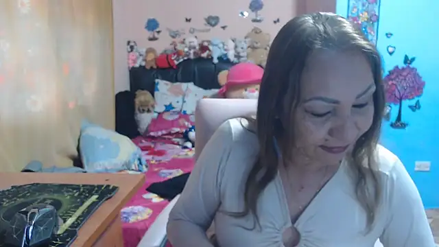 milfeddy  online show from May 17, 12:05 pm