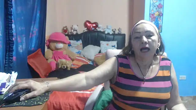 Snapshot of milfeddy_ chatting on March 2, 5:30 pm milfeddy online show from March 2, 5:30 pm