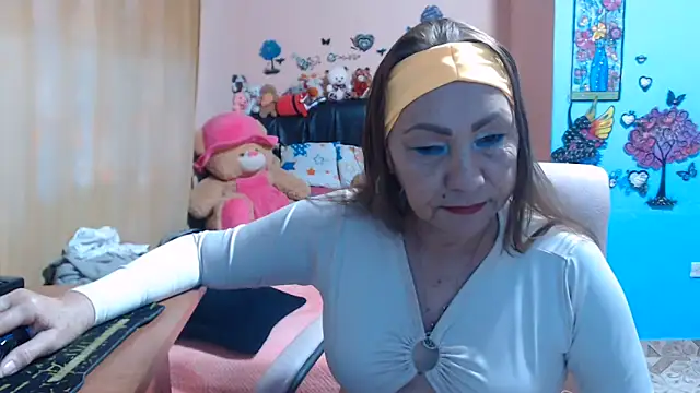 Snapshot of milfeddy_ chatting on June 11, 12:02 pm milfeddy online show from June 11, 12:02 pm
