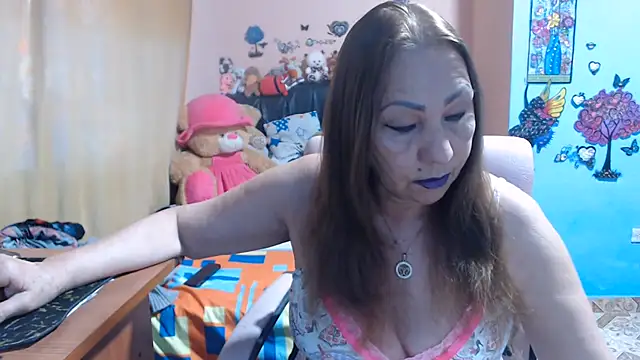 Snapshot of milfeddy_ chatting on July 11, 11:43 am milfeddy online show from July 11, 11:43 am