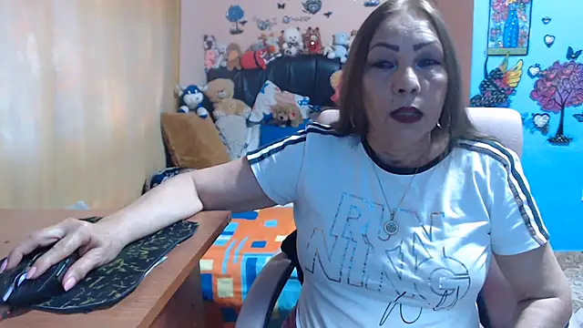 Snapshot of milfeddy_ chatting on July 9, 9:14 pm milfeddy online show from July 9, 9:14 pm