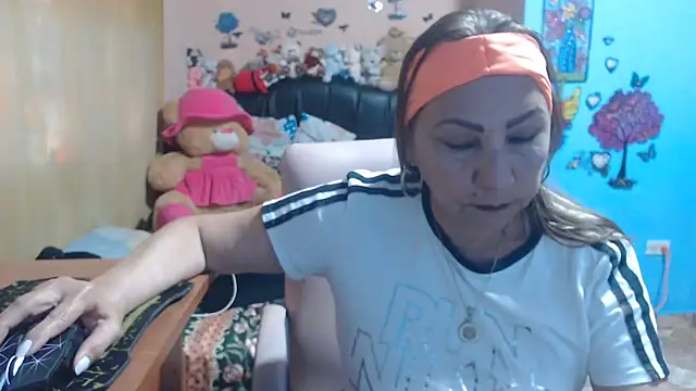 milfeddy  online show from April 30, 9:19 pm