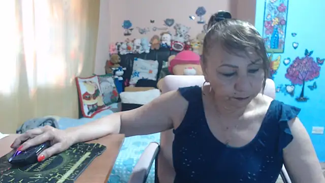 Snapshot of milfeddy_ chatting on November 15, 12:42 pm milfeddy online show from November 15, 12:42 pm