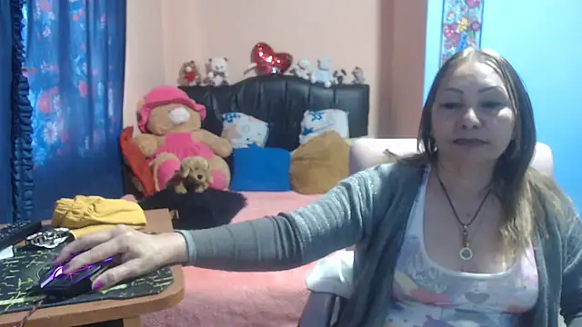 Snapshot of milfeddy_ chatting on February 19, 8:41 pm milfeddy online show from February 19, 8:41 pm