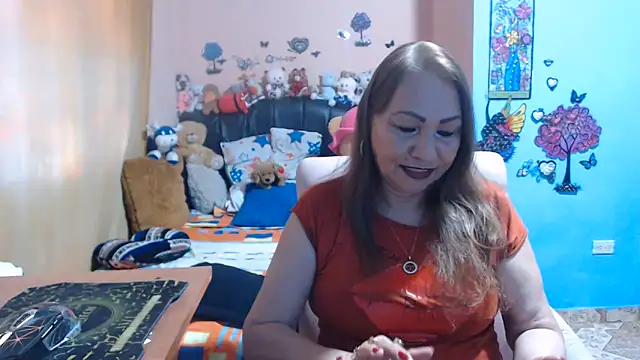 Snapshot of milfeddy_ chatting on July 1, 9:04 pm milfeddy online show from July 1, 9:04 pm