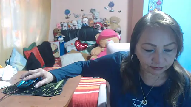 Snapshot of milfeddy_ chatting on October 26, 8:31 pm milfeddy online show from October 26, 8:31 pm