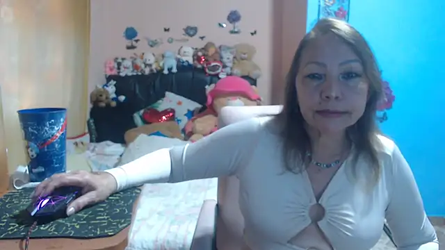 Snapshot of milfeddy_ chatting on September 10, 9:25 pm milfeddy online show from September 10, 9:25 pm