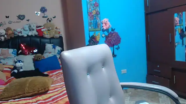 Snapshot of milfeddy_ chatting on March 13, 9:16 pm milfeddy online show from March 13, 9:16 pm