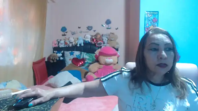 Snapshot of milfeddy_ chatting on October 1, 8:46 pm milfeddy online show from October 1, 8:46 pm