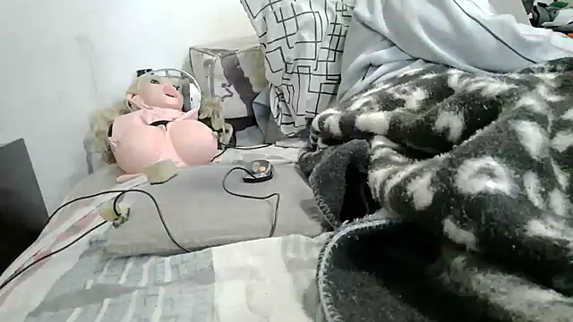 Snapshot of messi_syssy chatting on July 9, 12:44 am messi syssy online show from July 9, 12:44 am