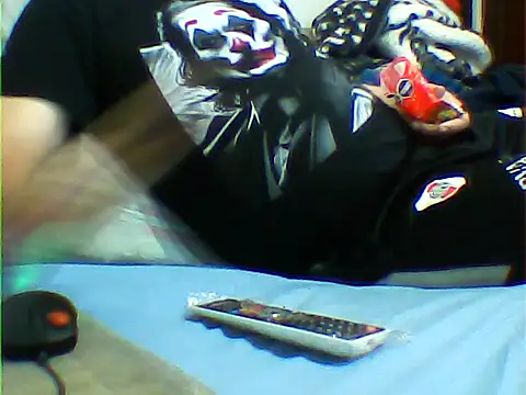 Snapshot of messi_syssy chatting on November 23, 12:15 pm messi syssy online show from November 23, 12:15 pm