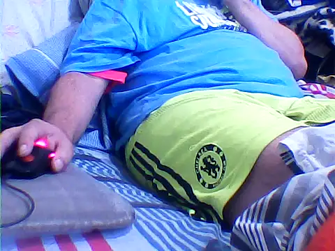 Snapshot of messi_syssy chatting on October 28, 3:33 pm messi syssy online show from October 28, 3:33 pm