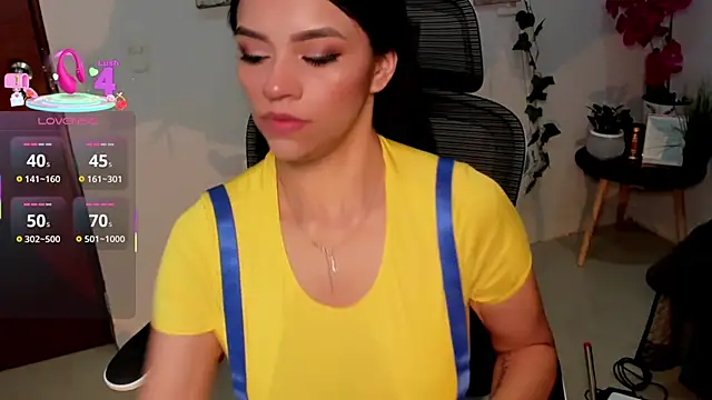 Julia-roberths online show from March 30, 1:23 pm