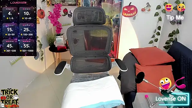 Snapshot of Julia-roberths chatting on October 22, 1:21 pm Julia-roberths online show from October 22, 1:21 pm