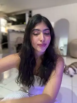 Snapshot of Gaby_zahir_ chatting on March 18, 3:55 pm Gaby zahir online show from March 18, 3:55 pm