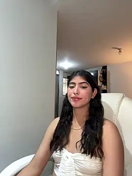 Snapshot of Gaby_zahir_ chatting on January 15, 12:58 pm Gaby zahir online show from January 15, 12:58 pm
