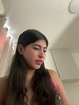 Snapshot of Gaby_zahir_ chatting on October 15, 11:51 am Gaby zahir online show from October 15, 11:51 am