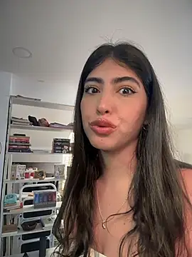 Gaby zahir  online show from December 22, 1:00 pm