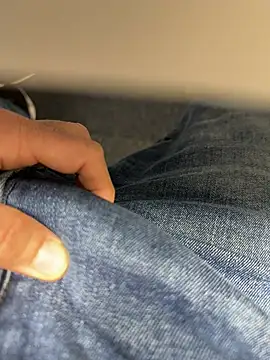 KielerMen online show from April 16, 2:23 am