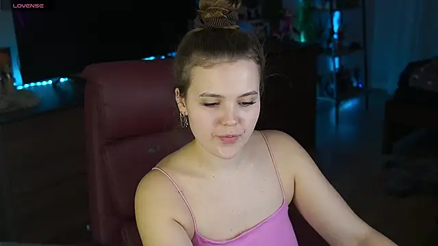 AfinaAmmor online show from March 18, 6:20 pm