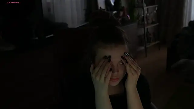 AfinaAmmor online show from March 19, 2:50 pm