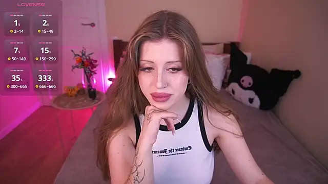 Snapshot of PenellopaRaw chatting on November 28, 7:58 pm PenellopaRaw online show from November 28, 7:58 pm