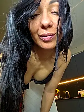 LeticiaWoods online show from February 18, 8:55 am