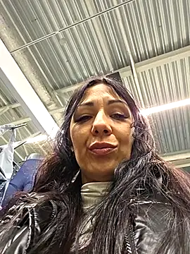 LeticiaWoods online show from April 4, 6:14 pm