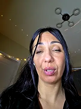 LeticiaWoods online show from January 16, 1:04 pm